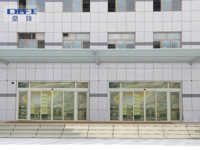 自動型材門