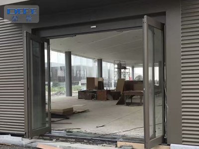 緊急逃生門的特點是什么?